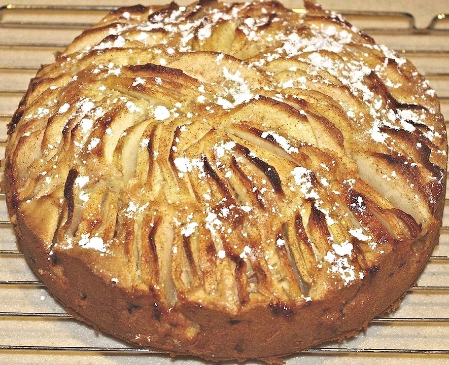 Pastel de zanahoria con nueces y manzana