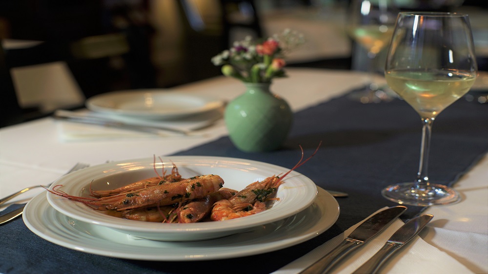 Gambas ao Alho – YOURS Bistrô