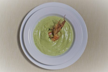 Sopa de Abacate e Camarão
