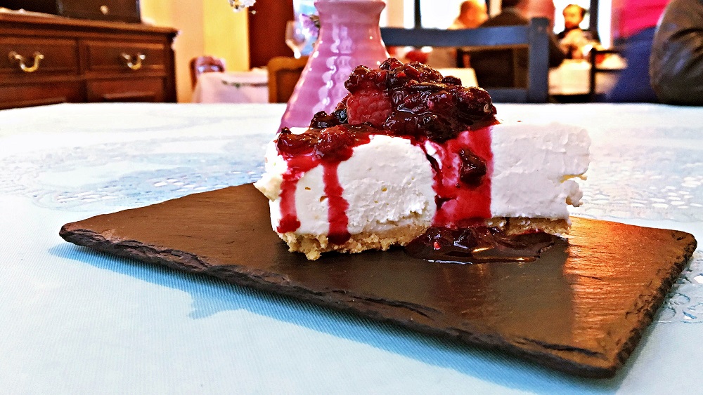 Cheesecake – YOURS Bistrô